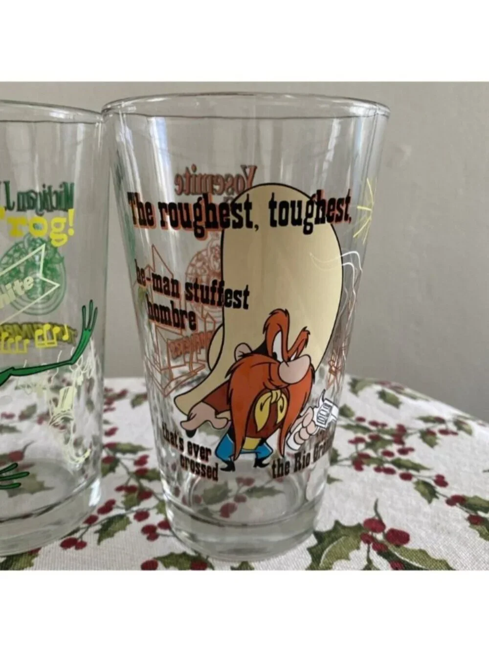 Looney Tunes 5 Pint Glasses Toon Tumblers Warner Bros. Cartoons Collector USA